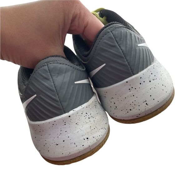 Nike MC Trainer Men\'s Training Shoes in Smoke‎ Gray & White comfy size 7